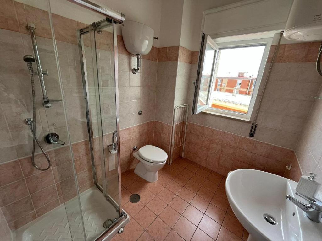 F.Rooms Napoli Bagian luar foto