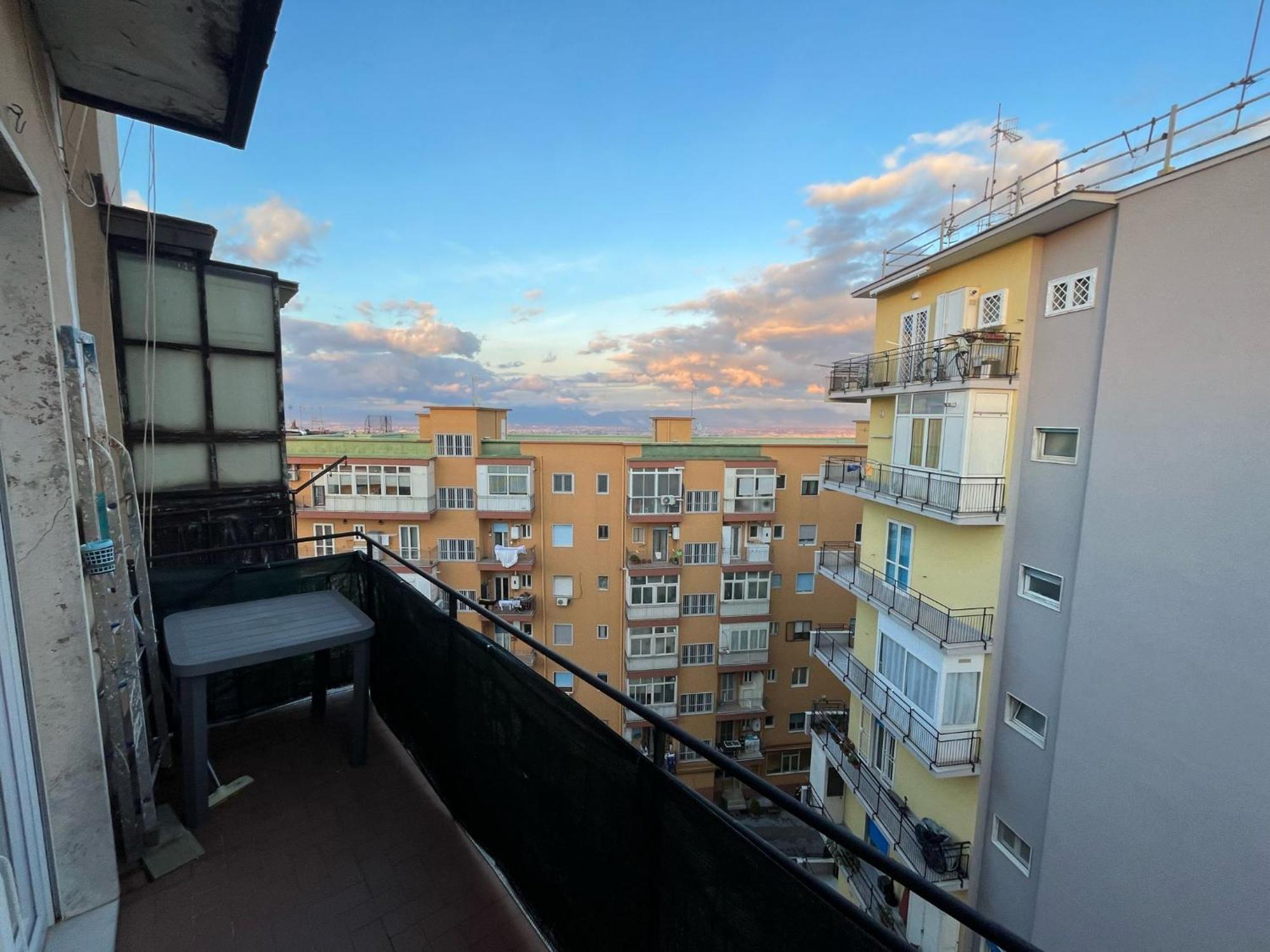 F.Rooms Napoli Bagian luar foto