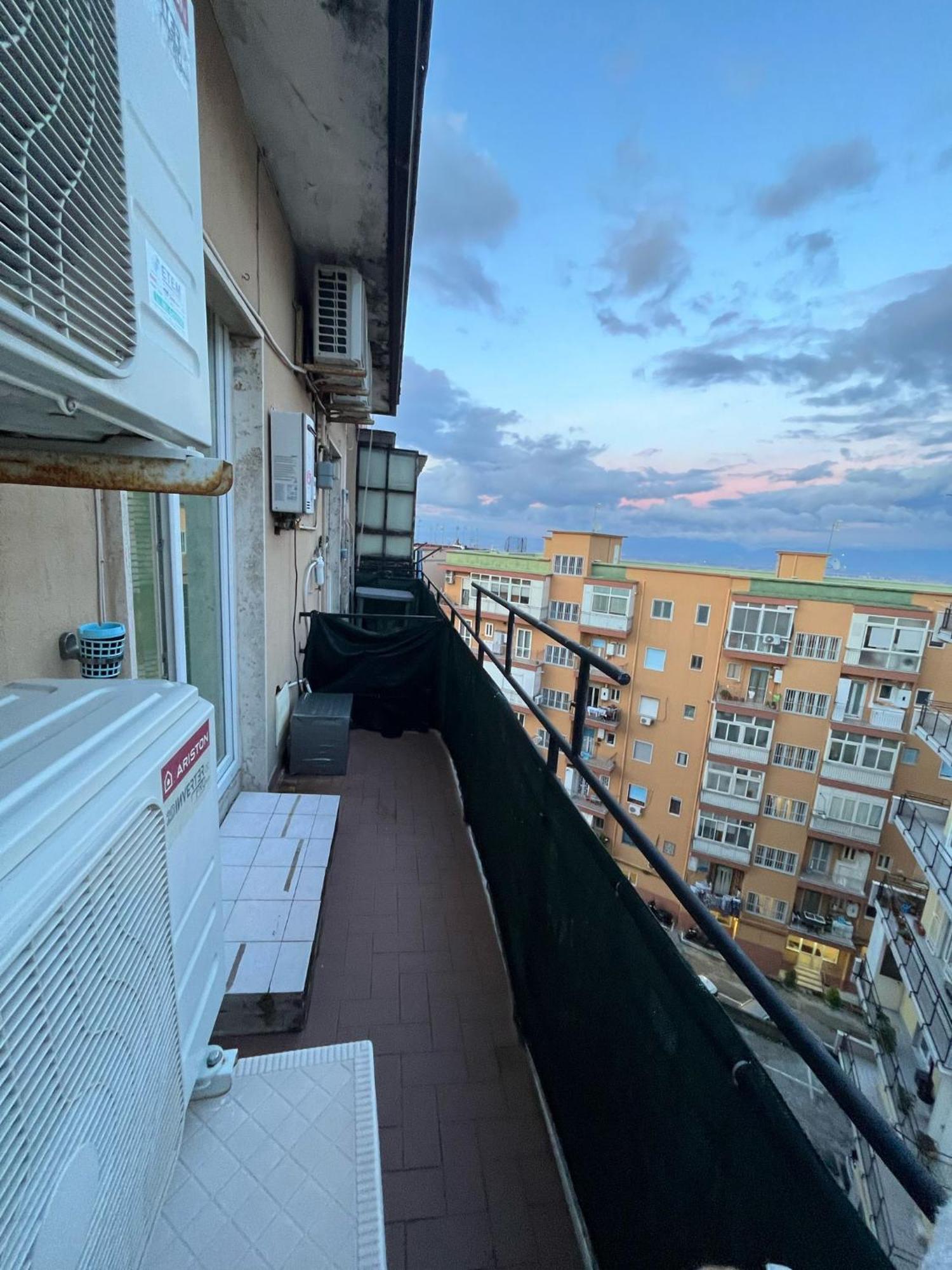 F.Rooms Napoli Bagian luar foto