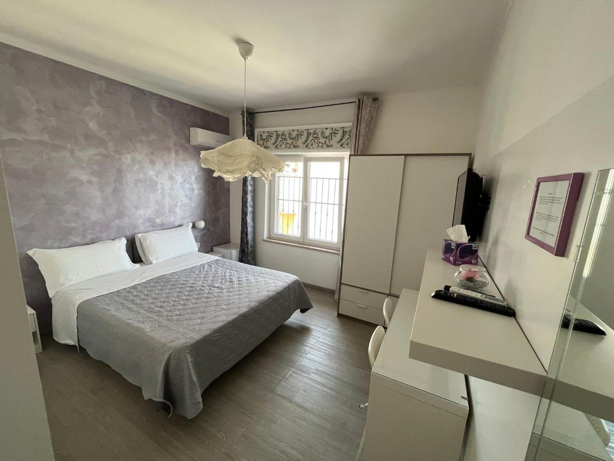 F.Rooms Napoli Bagian luar foto